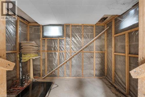 215 Ray Street N, Hamilton, ON - Indoor