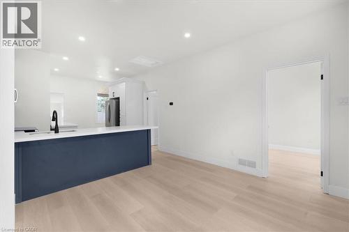 215 Ray Street N, Hamilton, ON - Indoor