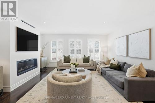 92 Wanita Road, Mississauga, ON - Indoor Photo Showing Living Room With Fireplace