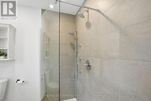 92 Wanita Road, Mississauga, ON - Indoor Photo Showing Bathroom