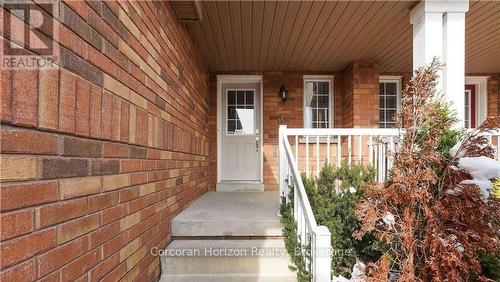 99 STONEMOUNT CRESCENT  Essa (Angus), ON L0M 1B4