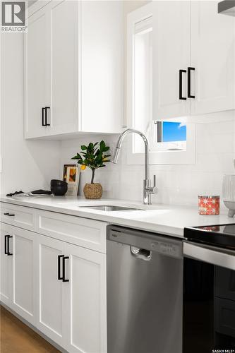 3 Vancouver Crescent, Pilot Butte, SK - Indoor Photo Showing Kitchen With Upgraded Kitchen