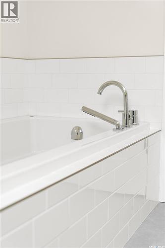 3 Vancouver Crescent, Pilot Butte, SK - Indoor Photo Showing Bathroom