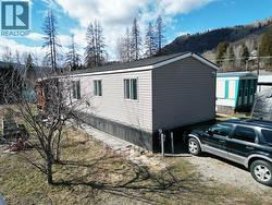 1034 Highway 3B Unit# 2 Montrose, BC V0G 1P0
