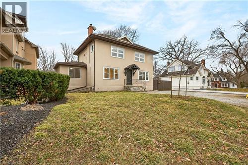 1012 North Shore Boulevard E, Burlington, ON - Outdoor