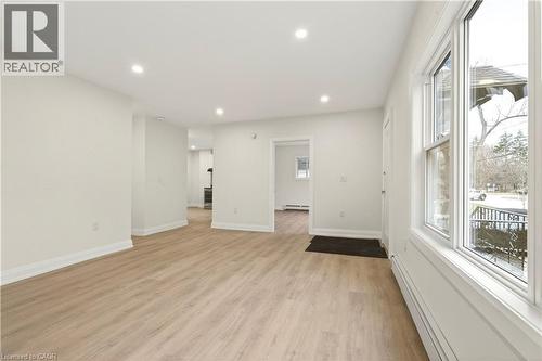 1012 North Shore Boulevard E, Burlington, ON - Indoor Photo Showing Other Room