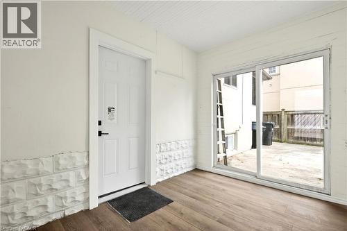 1012 North Shore Boulevard E, Burlington, ON - Indoor Photo Showing Other Room