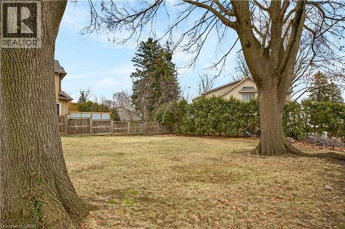 1012 North Shore Boulevard E, Burlington, ON - Outdoor