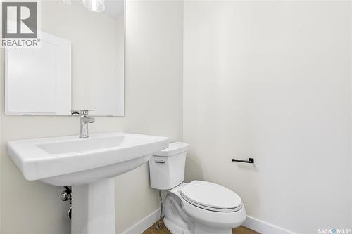 283 Nazarali Way, Saskatoon, SK - Indoor Photo Showing Bathroom