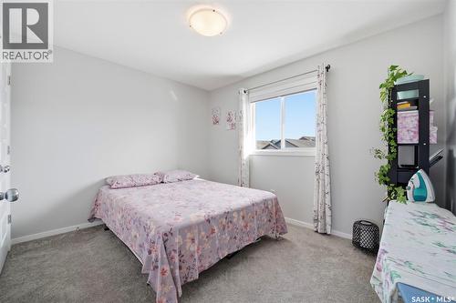 394 Hassard Close, Saskatoon, SK - Indoor Photo Showing Bedroom