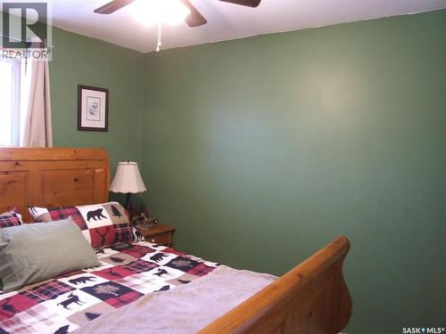 218 1St Street E, Leader, SK - Indoor Photo Showing Bedroom
