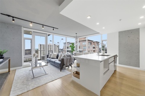 1202-989 Johnson St  Victoria, BC V8V 0E3