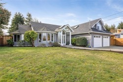 801 Temple St  Parksville, BC V9P 1B1