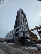 5 QUARRINGTON LANE  Toronto, ON M3C 0S5