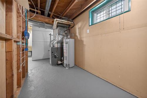 812 Goulding St, Winnipeg, MB 