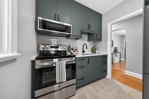 812 Goulding St, Winnipeg, MB 