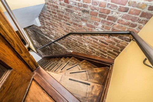 Staircase - 2302 Av. Regent, Montréal (Côte-Des-Neiges/Notre-Dame-De-Grâce), QC - Indoor Photo Showing Other Room