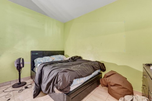 Bedroom - 10850  - 10852 Av. Balzac, Montréal (Montréal-Nord), QC - Indoor Photo Showing Bedroom