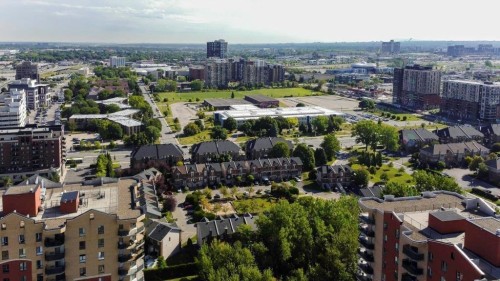 Photo aérienne - 603-3330 Boul. Le Carrefour, Laval (Chomedey), QC - Outdoor With View