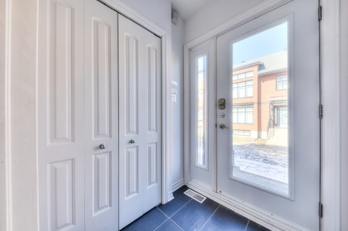 Hall d'entrée/Vestibule - 404 Av. Mousseau-Vermette, Dorval, QC - Indoor Photo Showing Other Room