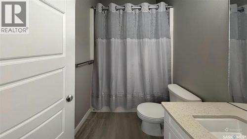 236 Barrett Street, Saskatoon, SK - Indoor Photo Showing Bathroom