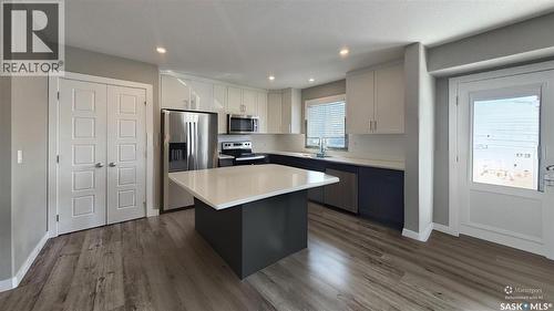 236 Barrett Street, Saskatoon, SK - Indoor Photo Showing Kitchen With Stainless Steel Kitchen