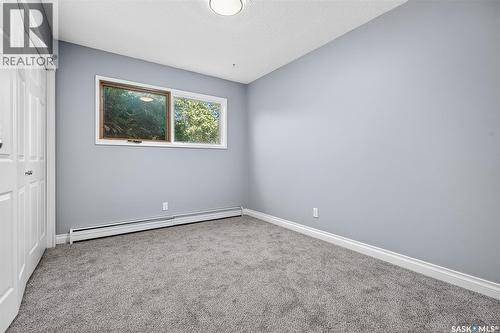 19 Buttercup Crescent Nw, Moose Jaw, SK - Indoor Photo Showing Other Room