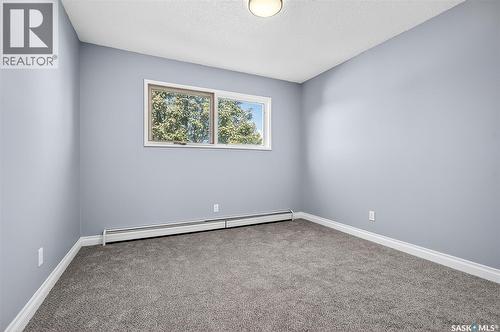 19 Buttercup Crescent Nw, Moose Jaw, SK - Indoor Photo Showing Other Room