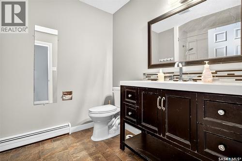 19 Buttercup Crescent Nw, Moose Jaw, SK - Indoor Photo Showing Bathroom