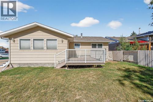 19 Buttercup Crescent Nw, Moose Jaw, SK - Outdoor With Deck Patio Veranda