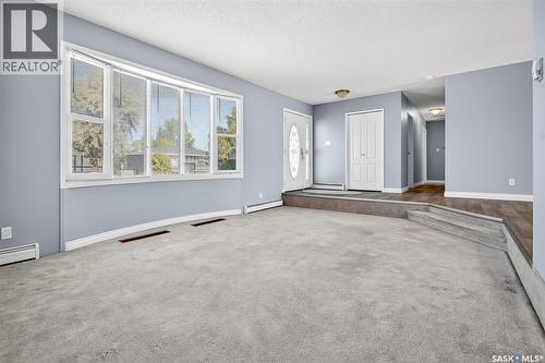 19 Buttercup Crescent Nw, Moose Jaw, SK - Indoor Photo Showing Other Room