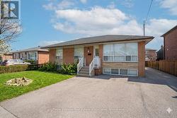 2874 WESTON ROAD S  Toronto, ON M9M 2S3
