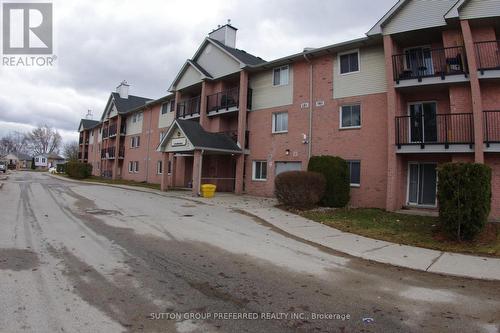 113 - 148 CONWAY DRIVE  London South (South X), ON N6E 3N4