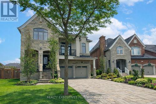 10 SIM HILL CRESCENT  King, ON L7B 0C4