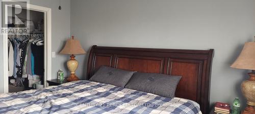 4051 Medland Drive, Burlington, ON - Indoor Photo Showing Bedroom