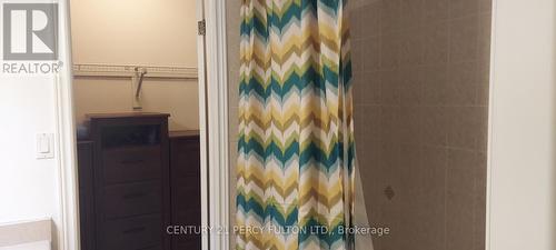 4051 Medland Drive, Burlington, ON - Indoor Photo Showing Other Room