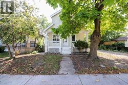459 ELLIS STREET West Unit# UPPER Windsor, ON N8X 1B1