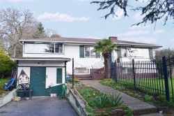 3803 Merriman Dr  Saanich, BC V8P 2S9