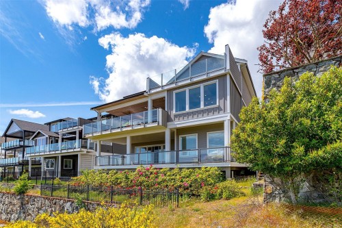 2267 Nicklaus Dr, Langford, BC 