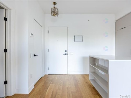 Mud Room - 404-1 Boul. De Maisonneuve O., Montréal (Ville-Marie), QC - Indoor Photo Showing Other Room