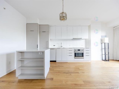 Kitchen - 404-1 Boul. De Maisonneuve O., Montréal (Ville-Marie), QC - Indoor Photo Showing Kitchen