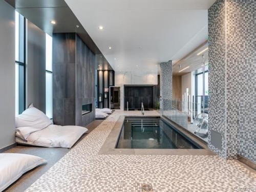 Pool - 404-1 Boul. De Maisonneuve O., Montréal (Ville-Marie), QC - Indoor Photo Showing Other Room