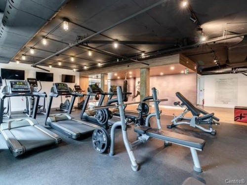 Exercise Room - 404-1 Boul. De Maisonneuve O., Montréal (Ville-Marie), QC - Indoor Photo Showing Gym Room