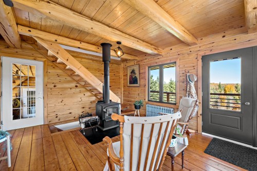 Living Room - 4970 Boul. Fernand-Lafontaine, Rivière-Rouge, QC - 