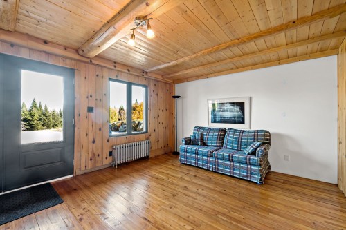 Living Room - 4970 Boul. Fernand-Lafontaine, Rivière-Rouge, QC - Indoor