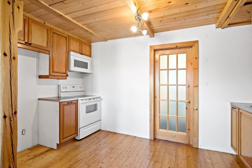 Kitchen - 4970 Boul. Fernand-Lafontaine, Rivière-Rouge, QC - Indoor Photo Showing Kitchen