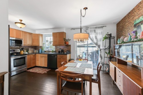 Cuisine - 361 Rue Grilli, Pincourt, QC - Indoor