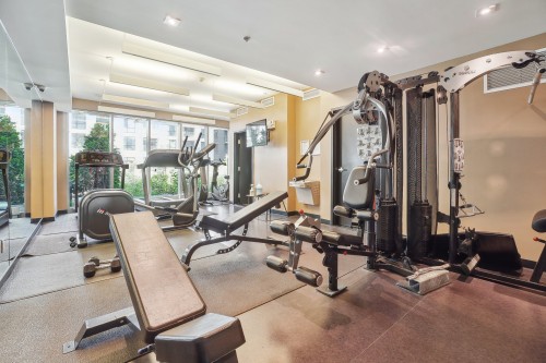 Salle d'exercice - 605-865 Av. Plymouth, Mont-Royal, QC - Indoor Photo Showing Gym Room