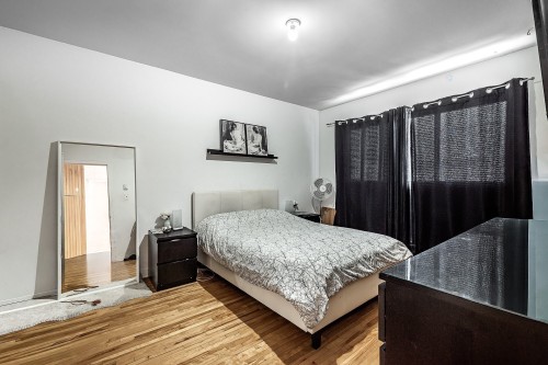 Bedroom - 2451 Rue Monsabré, Montréal (Mercier/Hochelaga-Maisonneuve), QC - Indoor Photo Showing Bedroom