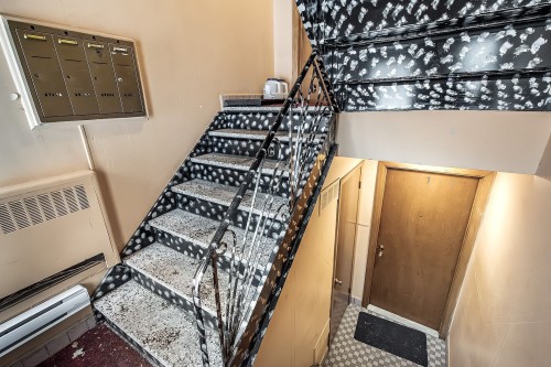 Staircase - 2451 Rue Monsabré, Montréal (Mercier/Hochelaga-Maisonneuve), QC - Indoor Photo Showing Other Room